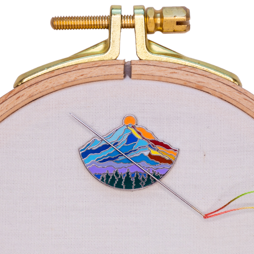 Needle Minders