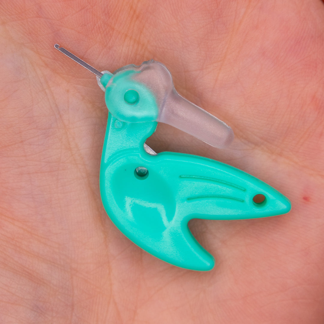 needle threaders