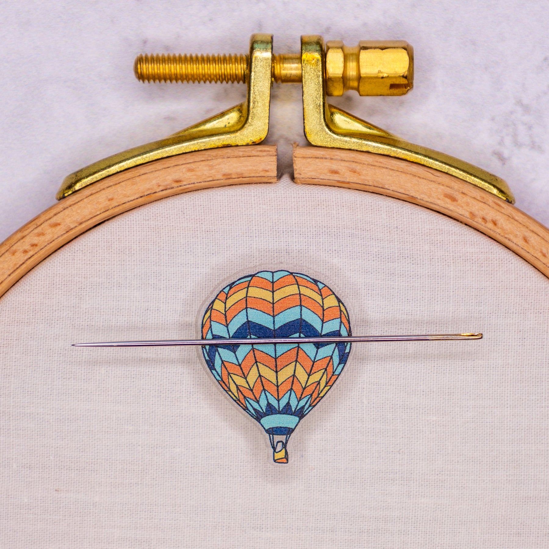 hot air balloon acrylic minder