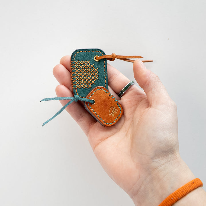anxiety-friendly leather fidget